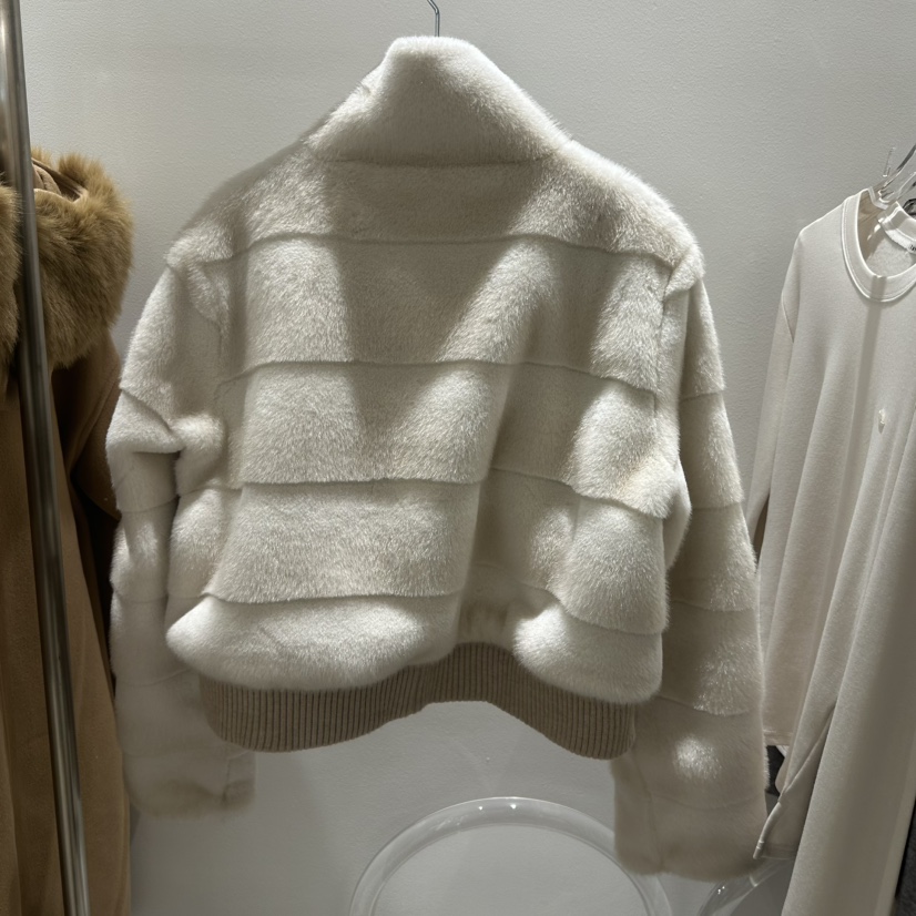 LAFFINE-P韓國直郵㊣女裝新品休閑熱賣真品推薦時尚短款大衣LAFFINE-P短款大衣