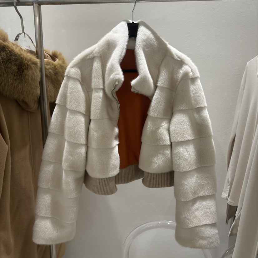 LAFFINE-P韓國直郵㊣女裝新品休閑熱賣真品推薦時尚短款大衣LAFFINE-P短款大衣圖色1