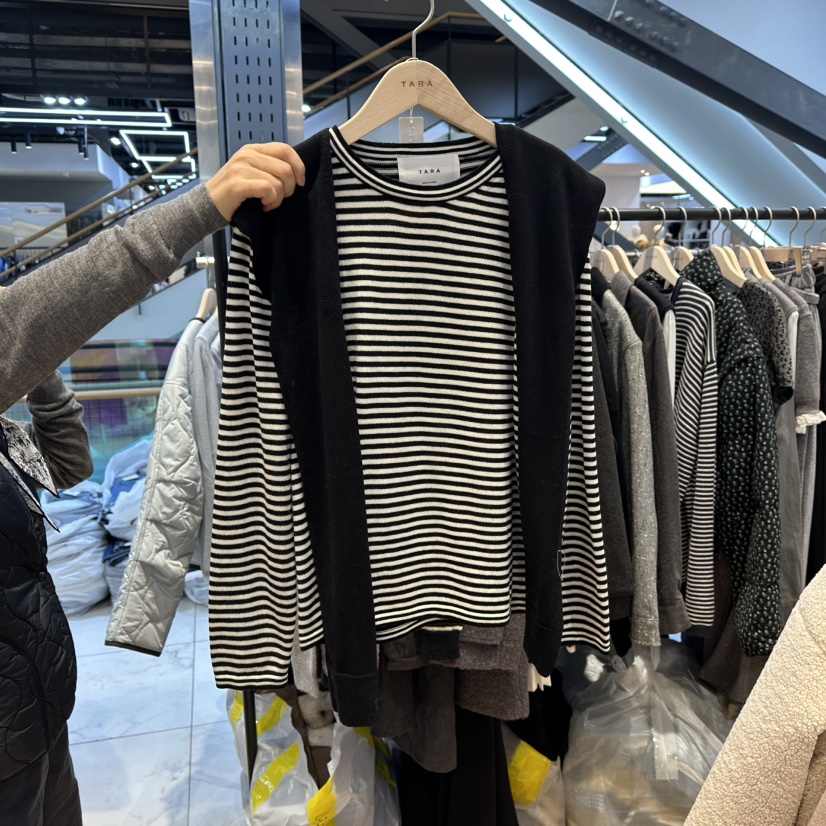 TARA韓國直郵㊣女裝新款熱賣人氣休閑時尚職業推薦長袖T恤披肩TARA長袖T恤圖色3