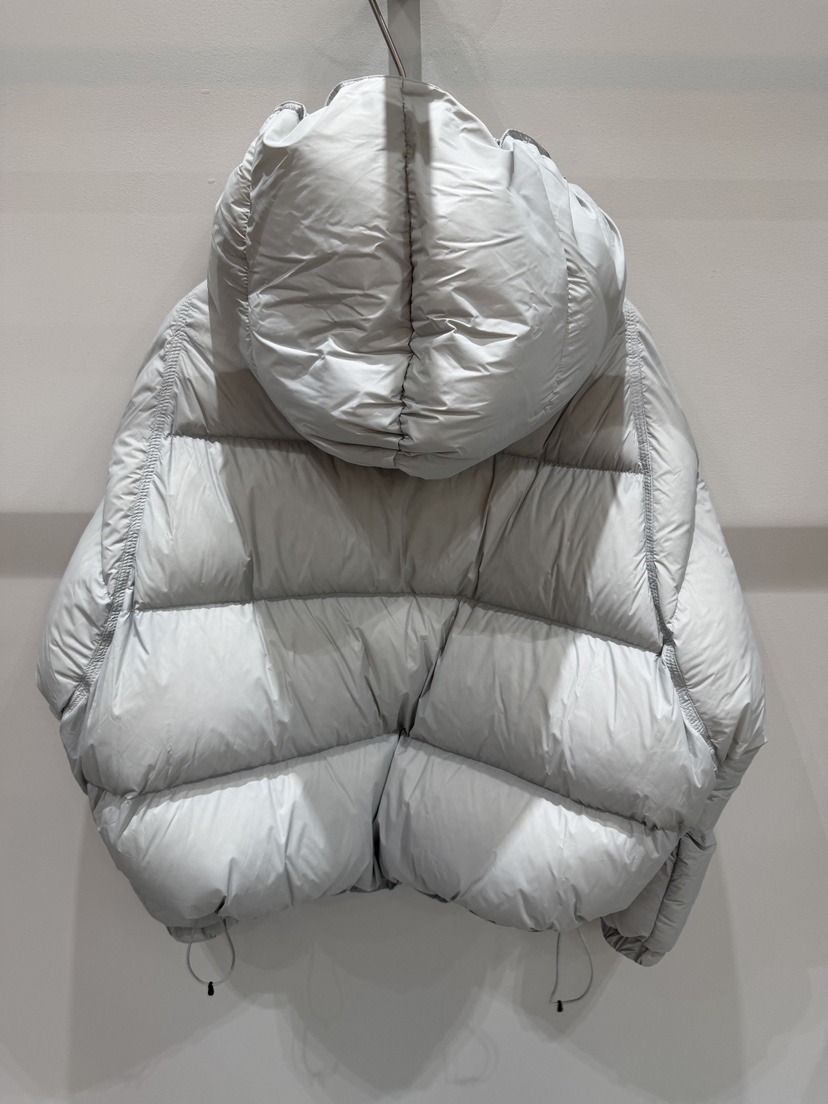 LOOKK東大門㊣直郵女裝新品人氣時尚真品短款羽絨服鴨毛鴨絨LOOKK短款羽絨服