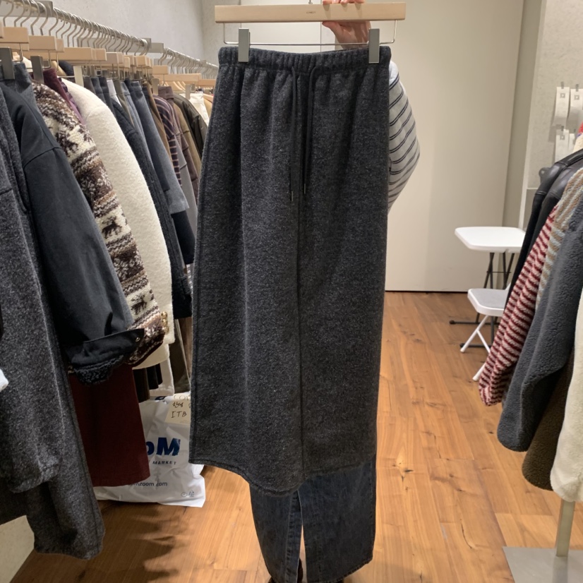 COMELY韓國直郵㊣女士新品職業人氣時尚熱賣25秋冬真品長裙COMELY長裙圖色2