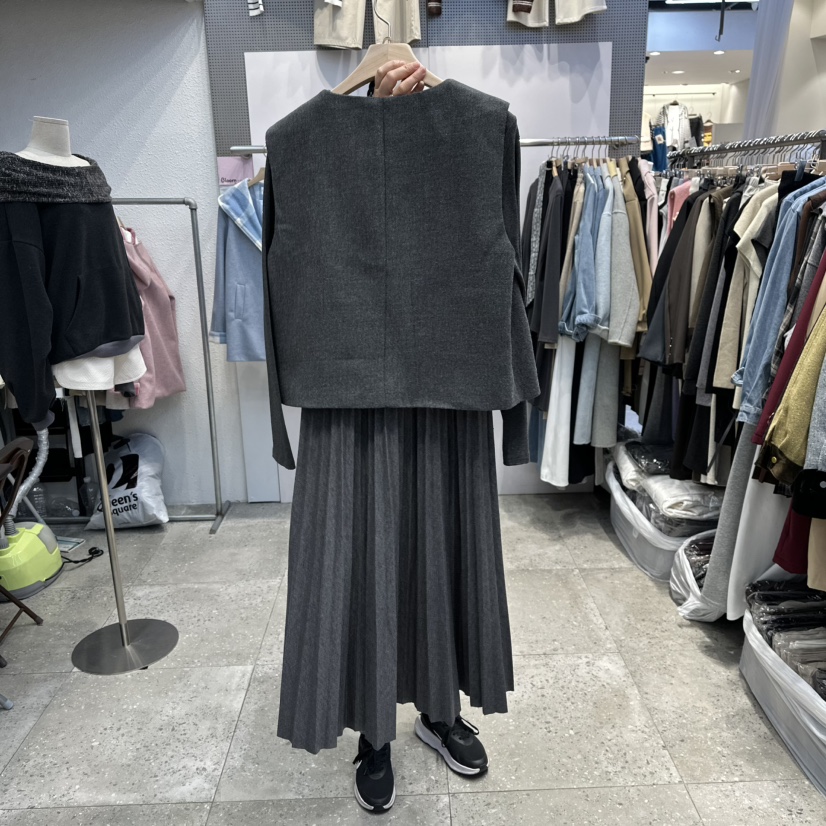 BLOOM韓國代購㊣女裝新款熱賣休閑真品時尚套裝兩件套套裝褶裥BLOOM-Q套裝