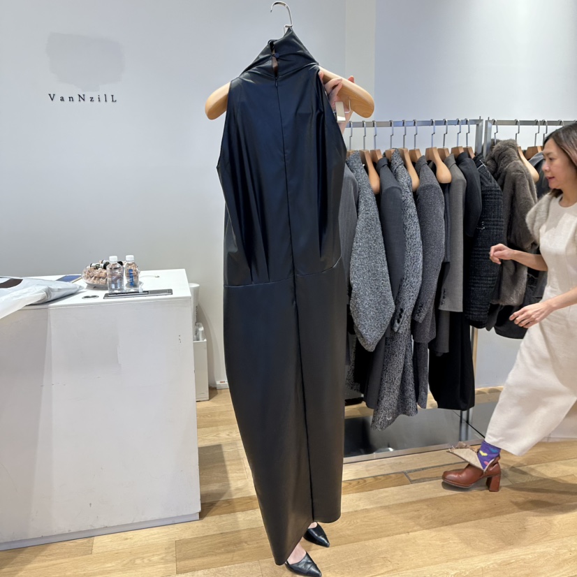 VAN NZILL東大門㊣代購女士新款人氣推薦25秋冬連衣裙不含腰帶VAN NZILL連衣裙