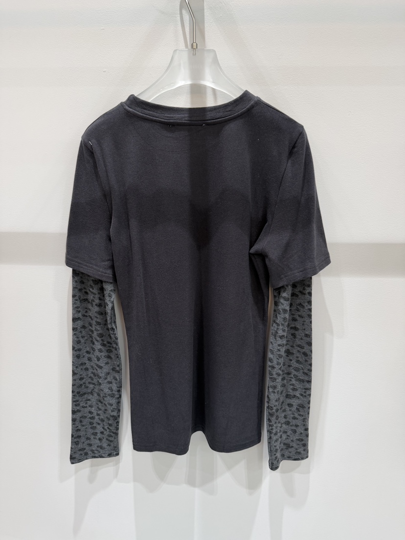 LOOKK韓國代購㊣女士新品25秋冬時尚人氣推薦長袖T恤假兩件LOOKK長袖T恤