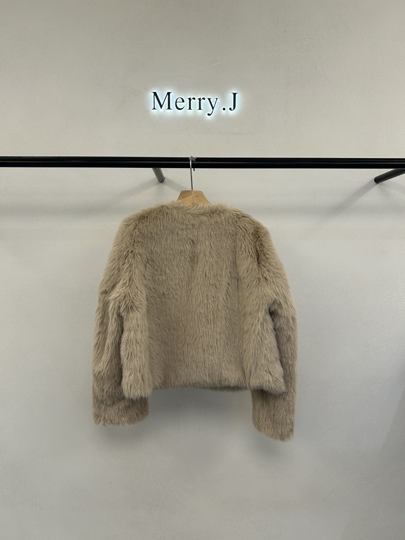 MERRY-J韓國代購㊣女裝新款人氣熱賣時尚25秋冬短款大衣V領皮草MERRY-J短款大衣