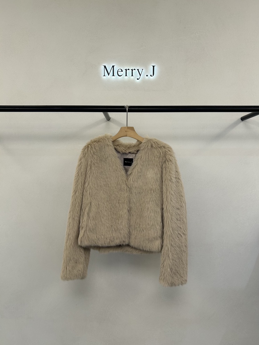 MERRY-J韓國代購㊣女裝新款人氣熱賣時尚25秋冬短款大衣V領皮草MERRY-J短款大衣圖色1
