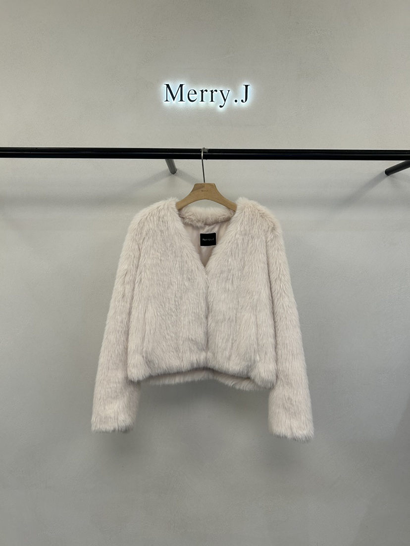 MERRY-J韓國代購㊣女裝新款人氣熱賣時尚25秋冬短款大衣V領皮草MERRY-J短款大衣圖色2