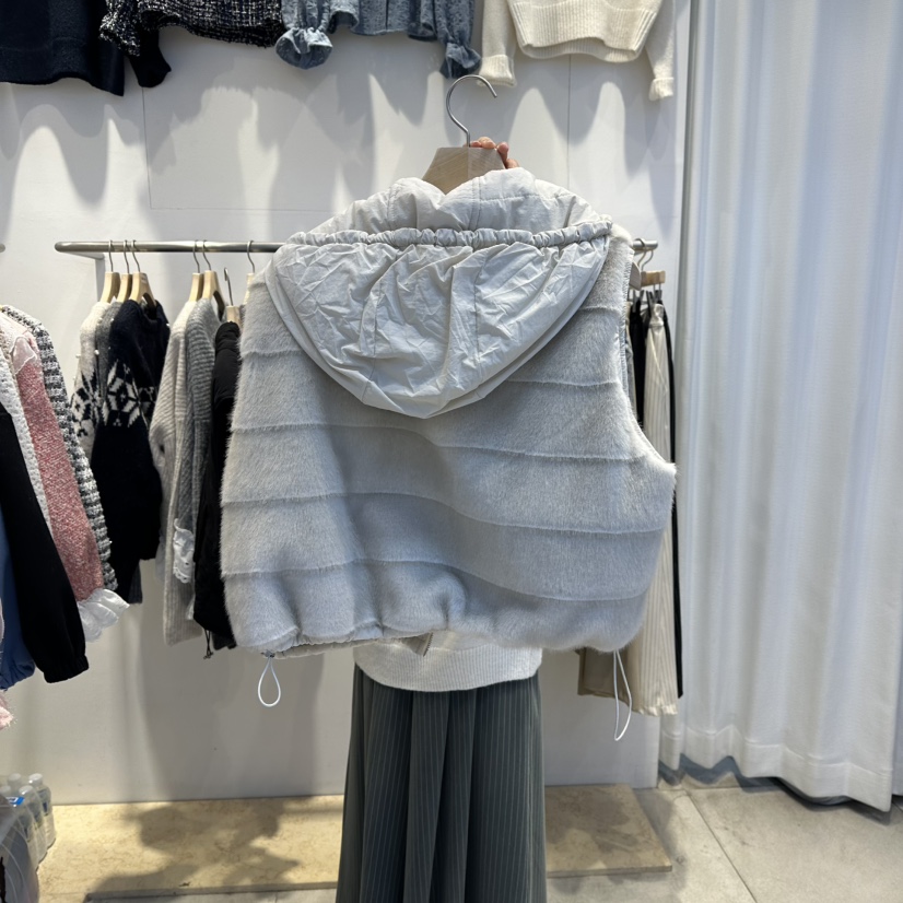 LADYBUG+ADORABLE東大門㊣實拍女士新款職業馬甲里外穿皮草LADYBUG/Adorable馬甲