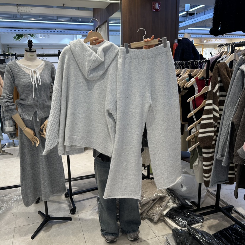 DREAM GIRIS東大門㊣實拍女士新品熱賣真品套裝三件套連帽衫DREAM GIRIS/HOT PLACE_ISSUE套裝