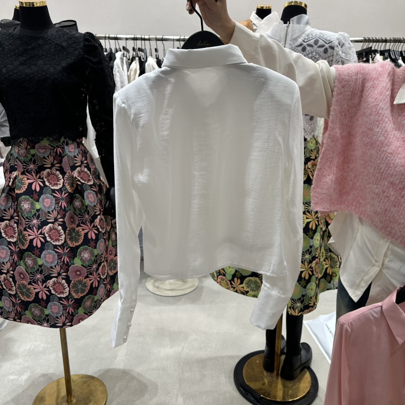 LOTTIMO韓國直郵㊣女裝新款熱賣時尚人氣推薦25秋冬襯衫蕾絲衫LOTTIMO襯衫/蕾絲衫