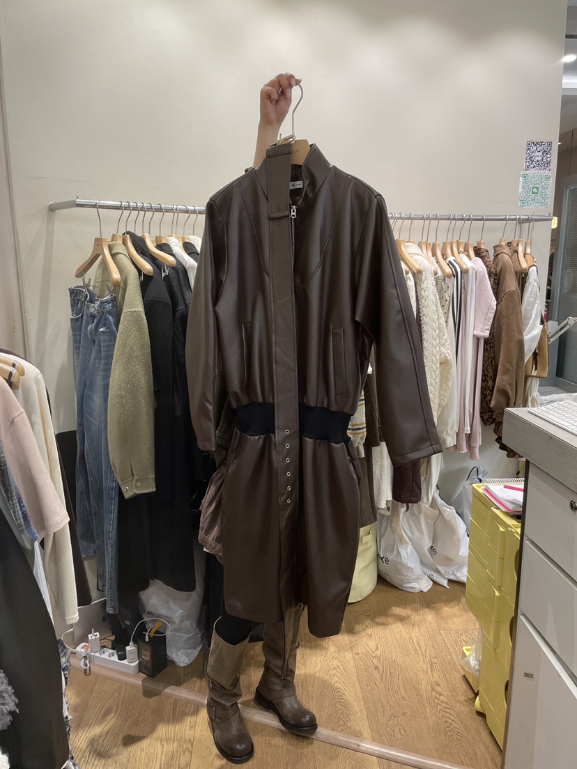 AUVERFIT韓國代購㊣女裝新品職業時尚熱賣長款風衣含腰帶皮革AUVERFIT長款風衣圖色2酒紅