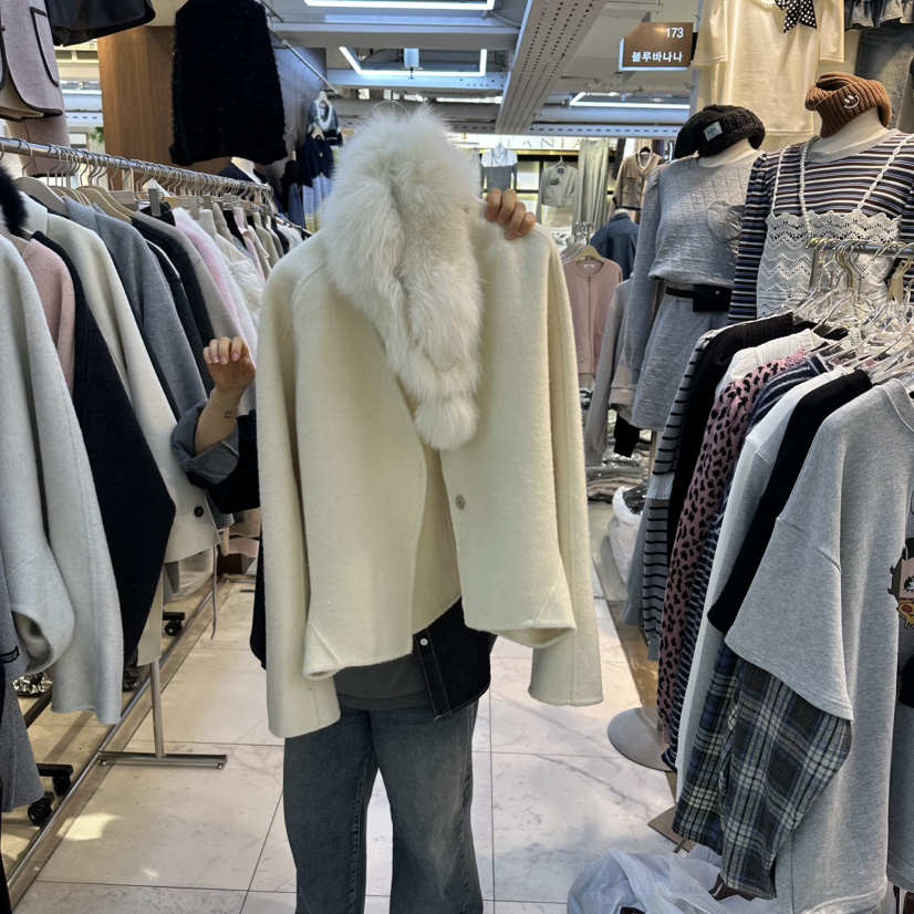 DREAM GIRIS東大門㊣直郵女士新款職業短款大衣含圍巾浣熊DREAM GIRIS/HOT PLACE_ISSUE短款大衣圖色2