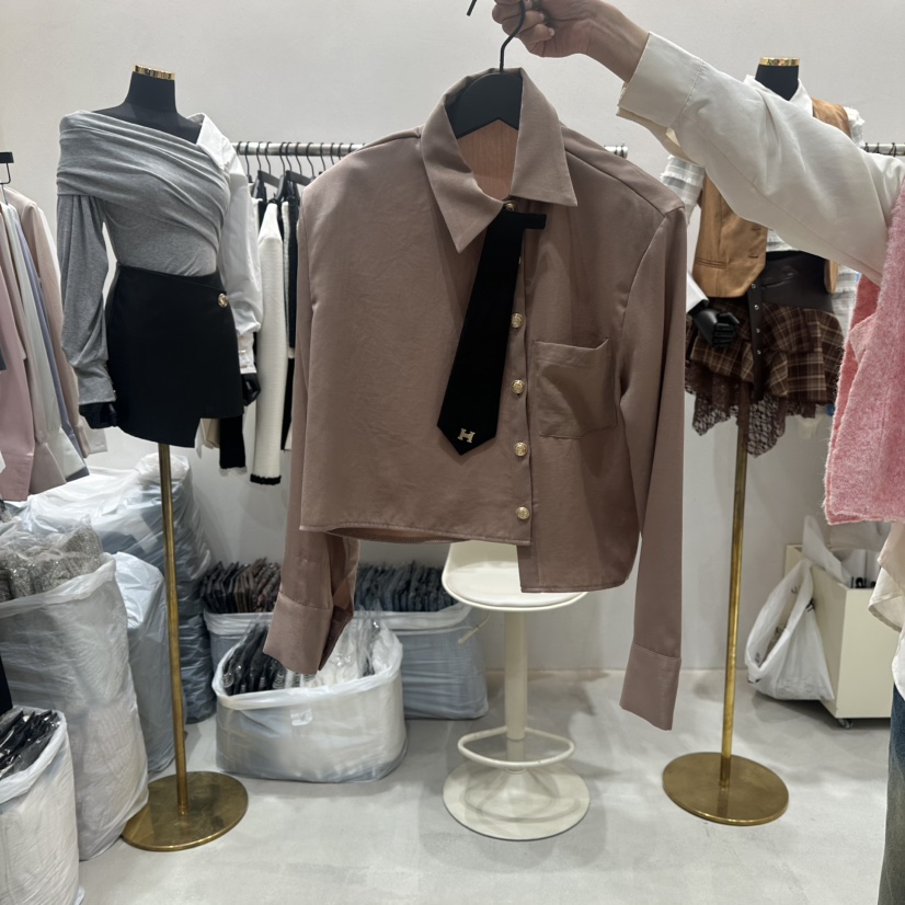 LOTTIMO東大門㊣直郵女士新品熱賣25秋冬人氣襯衫蕾絲衫含領帶LOTTIMO襯衫/蕾絲衫圖色2