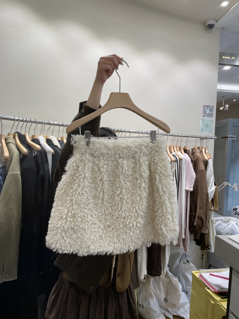 AUVERFIT東大門㊣直郵女裝新款真品熱賣人氣時尚休閑職業短裙AUVERFIT短裙