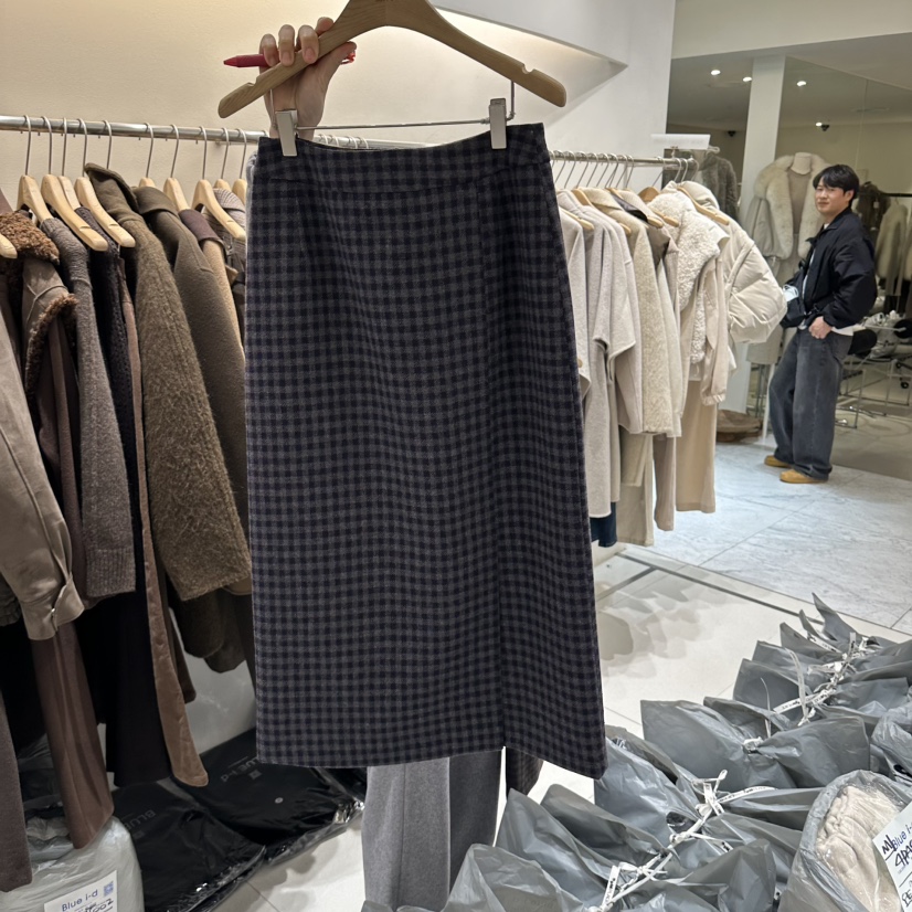 BLUEI-D東大門㊣直郵女裝新款職業真品熱賣人氣時尚休閑長裙Blue i-d長裙圖色1深藍色