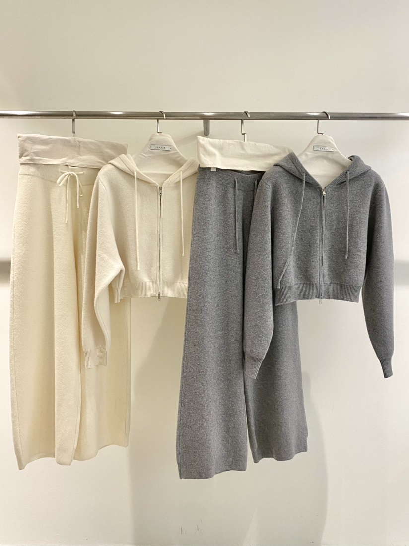 1968韓國直郵㊣女士新款時尚套裝兩件套針織褲拉鏈套裝連帽1968/YEOUYA套裝