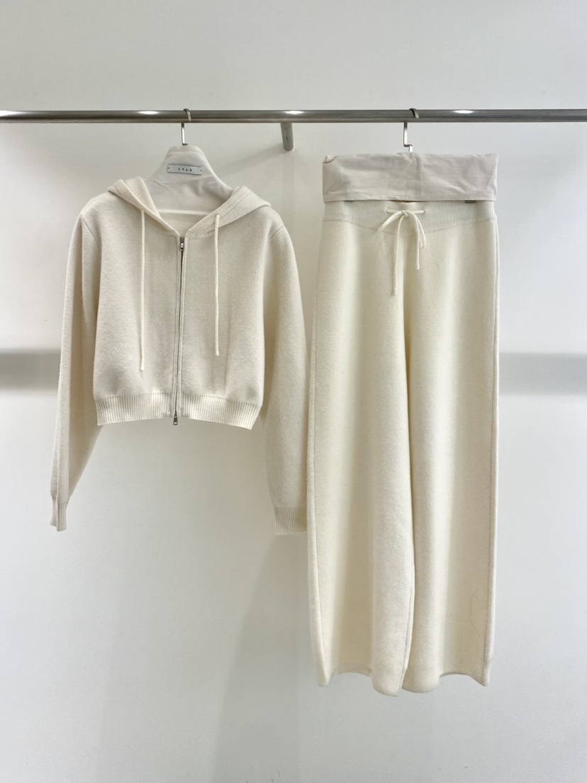 1968韓國直郵㊣女士新款時尚套裝兩件套針織褲拉鏈套裝連帽1968/YEOUYA套裝圖色1