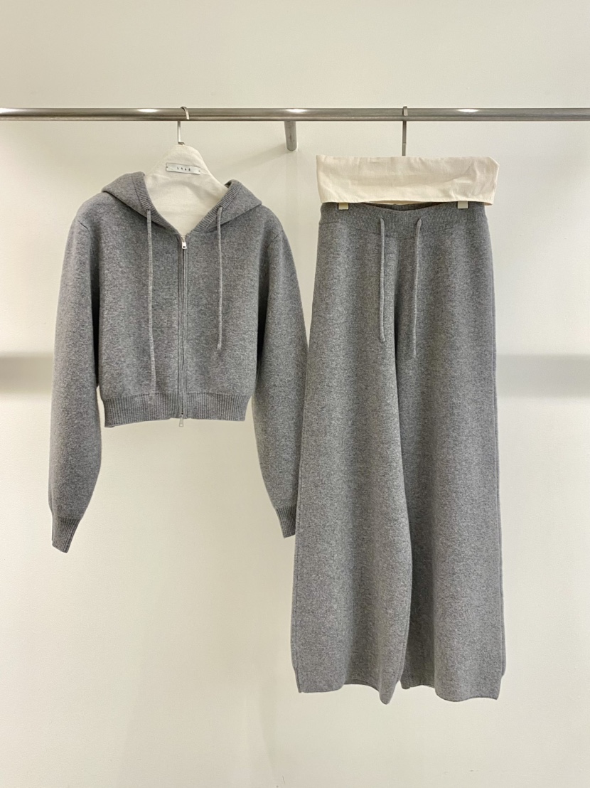 1968韓國直郵㊣女士新款時尚套裝兩件套針織褲拉鏈套裝連帽1968/YEOUYA套裝圖色2