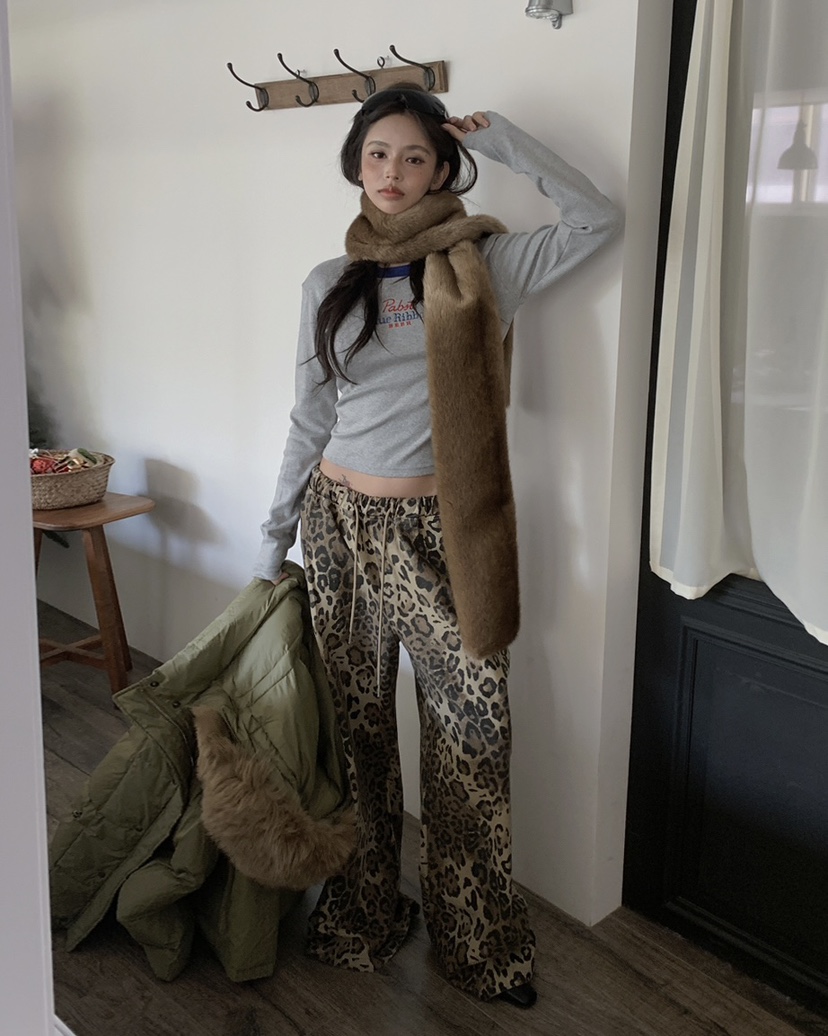 LIVE AID-P韓國代購㊣女士新款推薦真品人氣時尚職業熱賣T恤LIVE AID-PT恤