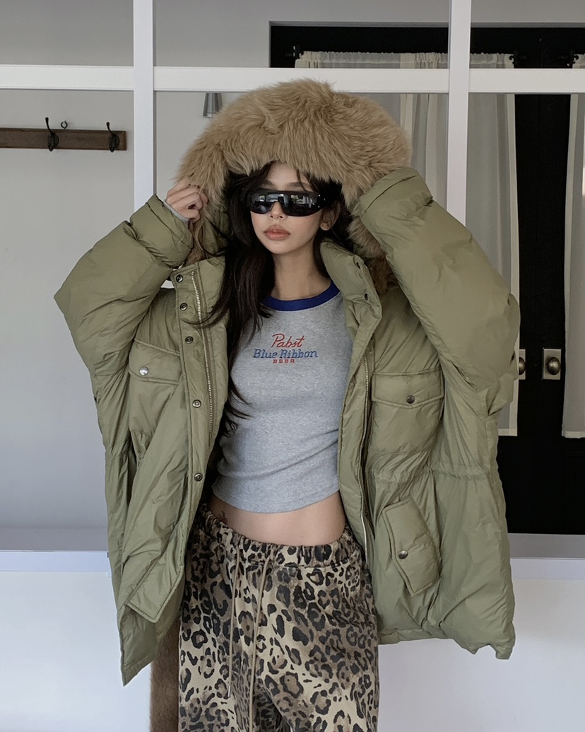 LIVE AID-P韓國代購㊣女士新款推薦真品人氣時尚職業熱賣T恤LIVE AID-PT恤