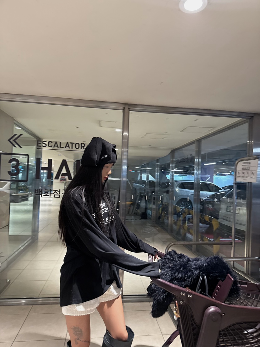 ABBEYLEE東大門㊣直郵女裝新品休閑職業人氣時尚25秋冬長袖T恤ABBEYLEE長袖T恤