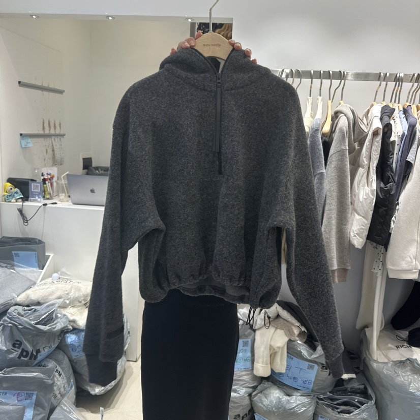 RICH SISTER東大門㊣代購女裝新款熱賣休閑真品時尚衛衣拉鏈RICH SISTER衛衣圖色2