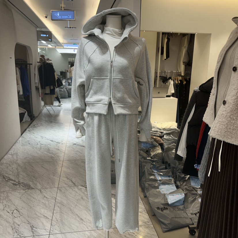 RICH SISTER韓國代購㊣女裝新款人氣熱賣套裝兩件套加絨棉布RICH SISTER套裝圖色1