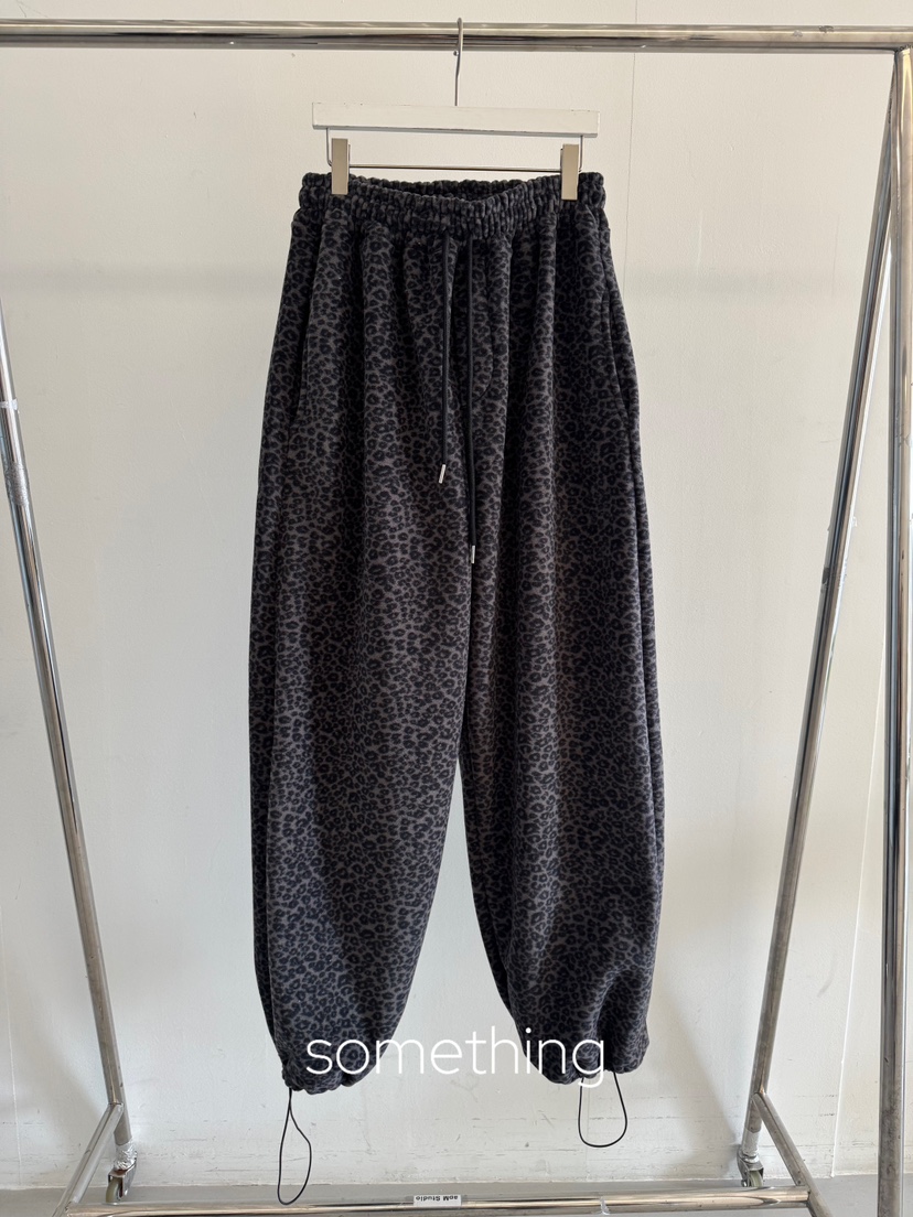 SOMETHING-L/FANCY韓國直郵㊣女裝新品熱賣真品休閑休閑褲SOMETHING-L/FANCY休閑褲圖色3墨