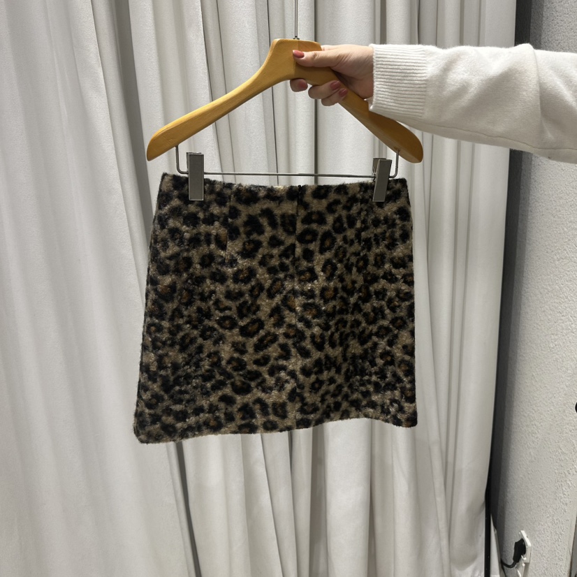 TREND SELLER/G韓國代購㊣女裝新品推薦職業25秋冬熱賣短裙G/TREND SELLER短裙