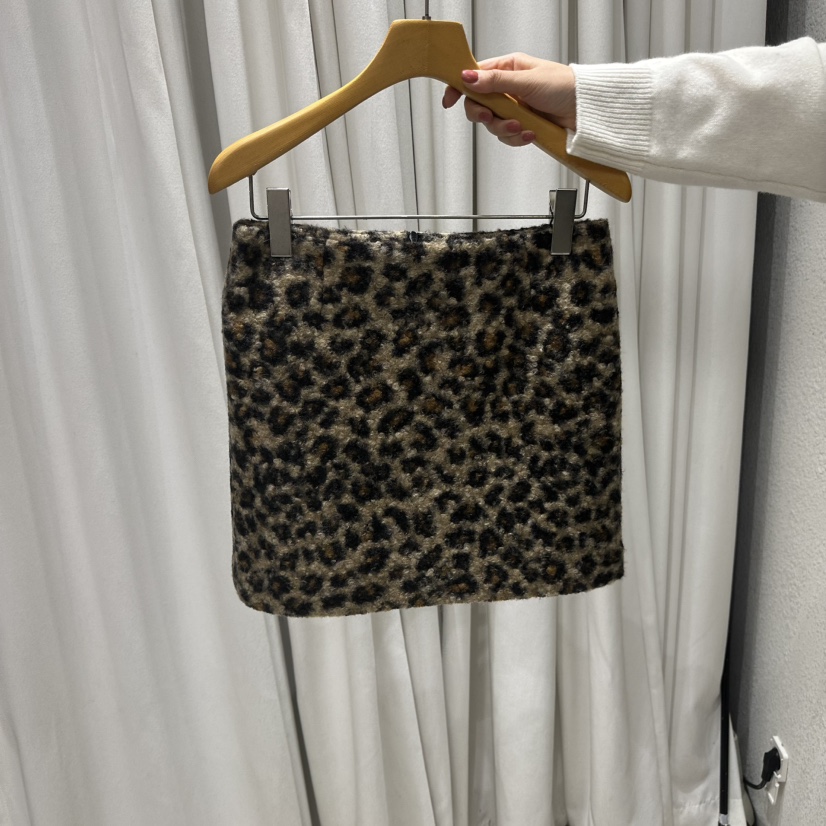 TREND SELLER/G韓國代購㊣女裝新品推薦職業25秋冬熱賣短裙G/TREND SELLER短裙圖色1