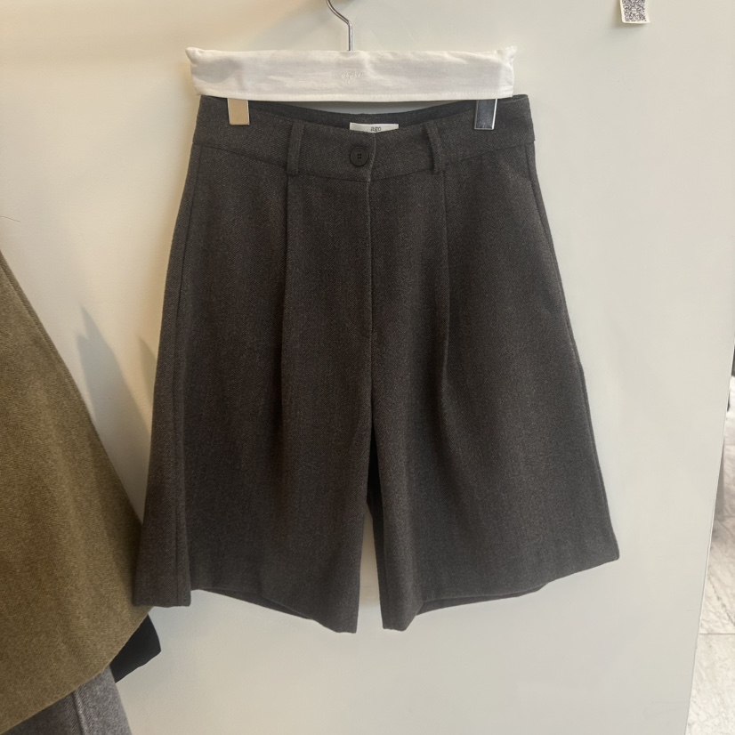 AGO東大門㊣實拍女裝新品真品職業人氣25秋冬熱賣時尚短褲羊毛AGO短褲圖色2