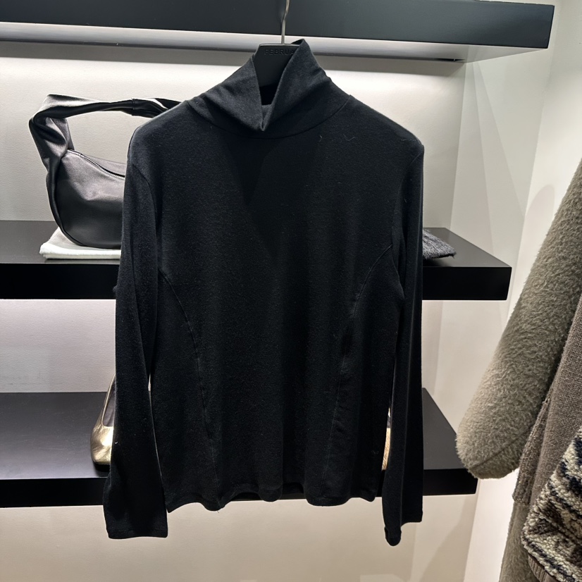 FEBRUARY 11東大門㊣直郵女裝新款人氣職業推薦真品長袖T恤FEBRUARY 11長袖T恤圖色4黑色