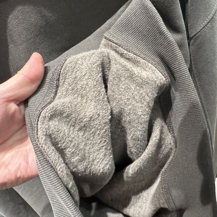 FEBRUARY 11東大門㊣代購女裝新品推薦人氣休閑25秋冬衛衣FEBRUARY 11衛衣