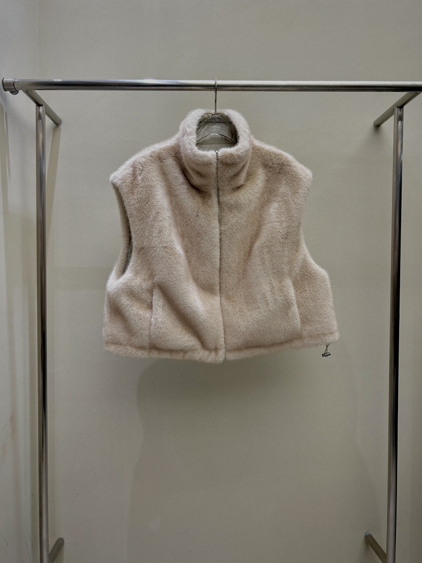 LATTE-P東大門㊣代購女裝新款職業熱賣真品25秋冬馬甲毛皮雙面LATTE-P馬甲圖色1