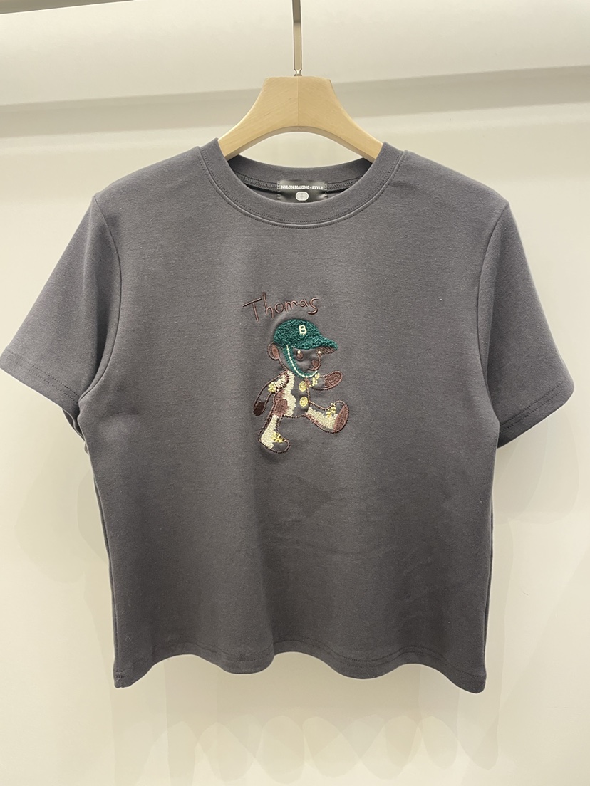 NYLON韓國直郵㊣女士新品休閑推薦人氣真品25秋冬職業時尚T恤NYLONT恤圖色2