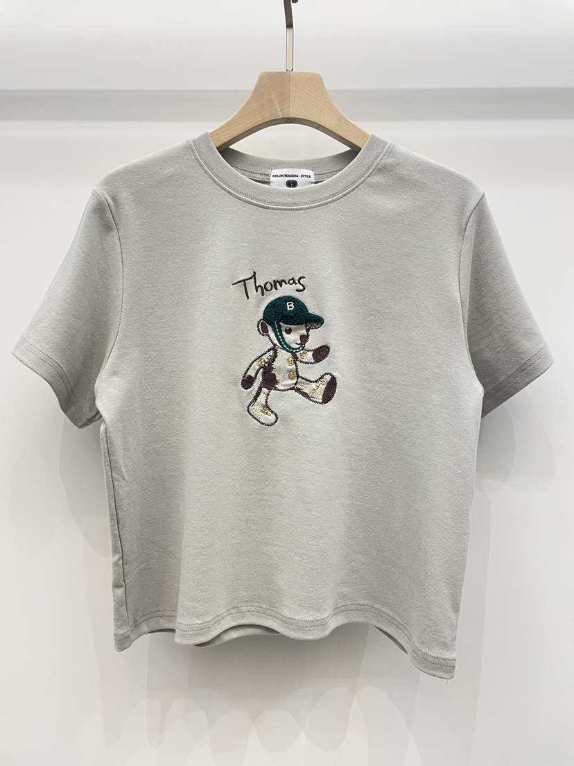 NYLON韓國直郵㊣女士新品休閑推薦人氣真品25秋冬職業時尚T恤NYLONT恤圖色3