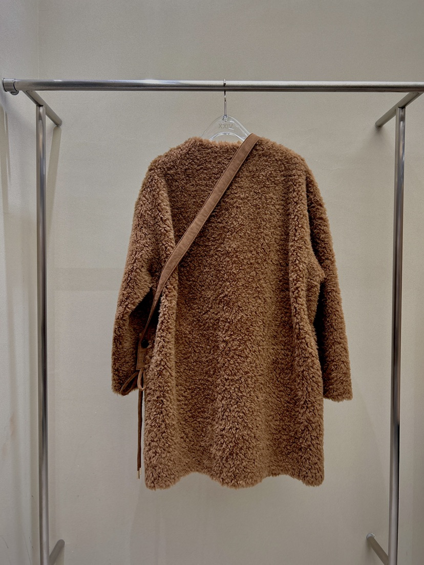 LATTE-P韓國直郵㊣女士新品人氣推薦真品職業中長款大衣含包LATTE-P中長款大衣