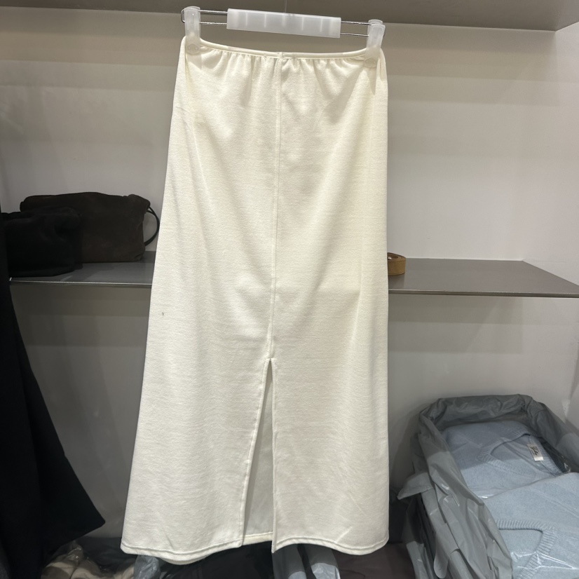 GALLERY-P韓國代購㊣女裝新品時尚休閑真品推薦25秋冬長裙絲絨GALLERY-P長裙