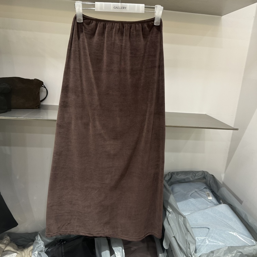 GALLERY-P韓國代購㊣女裝新品時尚休閑真品推薦25秋冬長裙絲絨GALLERY-P長裙圖色2