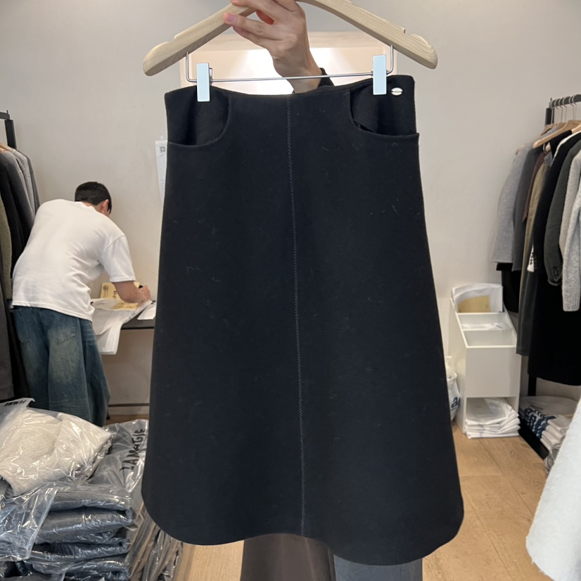 LA MAGIE FEMME東大門㊣直郵女士新款職業25秋冬半身裙中短裙Lamagie Femme半身裙/中短裙圖色1