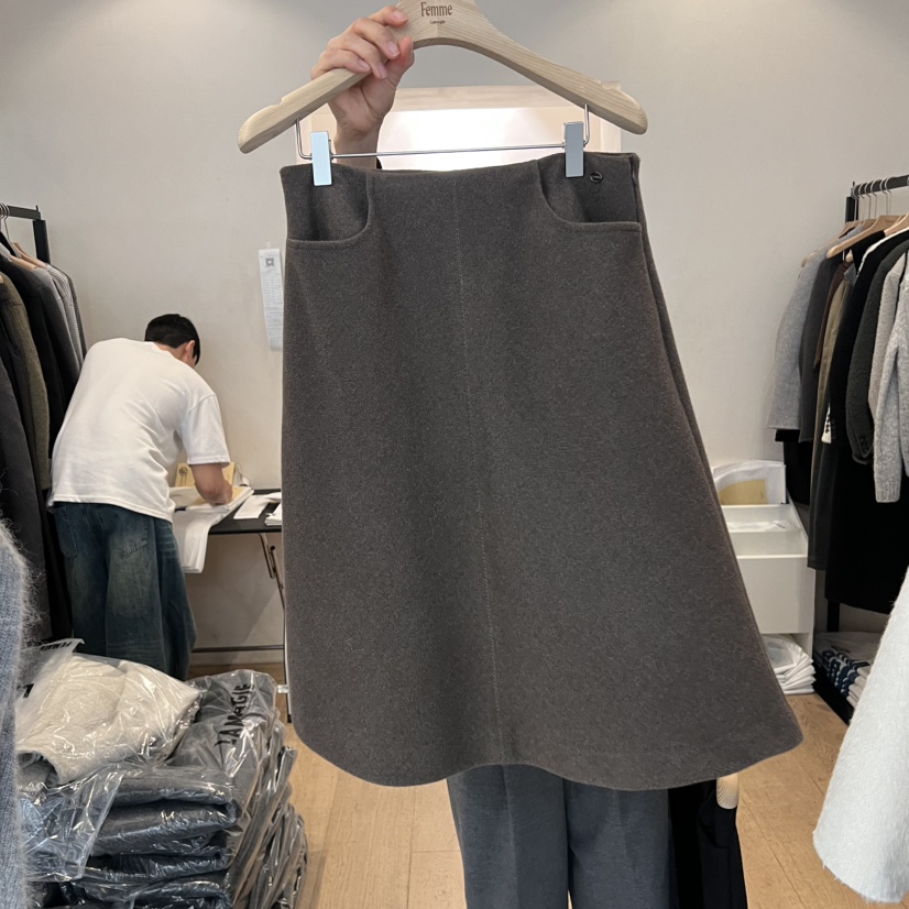 LA MAGIE FEMME東大門㊣直郵女士新款職業25秋冬半身裙中短裙Lamagie Femme半身裙/中短裙圖色2