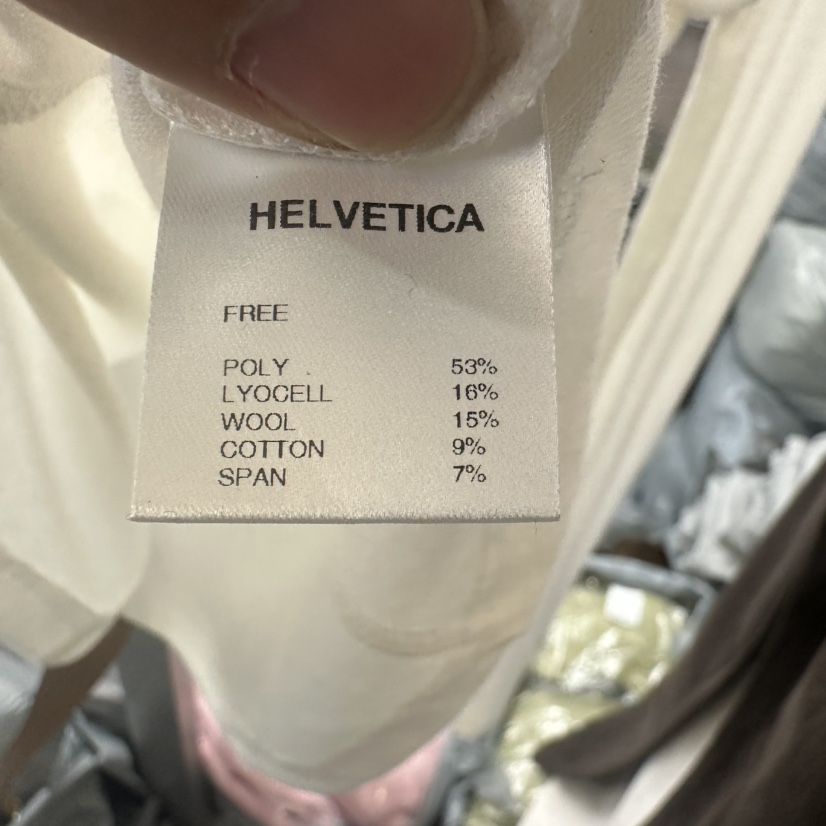 HELVETICA東大門㊣直郵女裝新品職業熱賣長袖T恤連帽衫高領HELVETICA長袖T恤