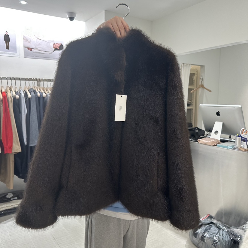 HAUTTE-P韓國代購㊣女裝新款25秋冬時尚真品熱賣短款大衣貂皮HAUTTE短款大衣圖色2