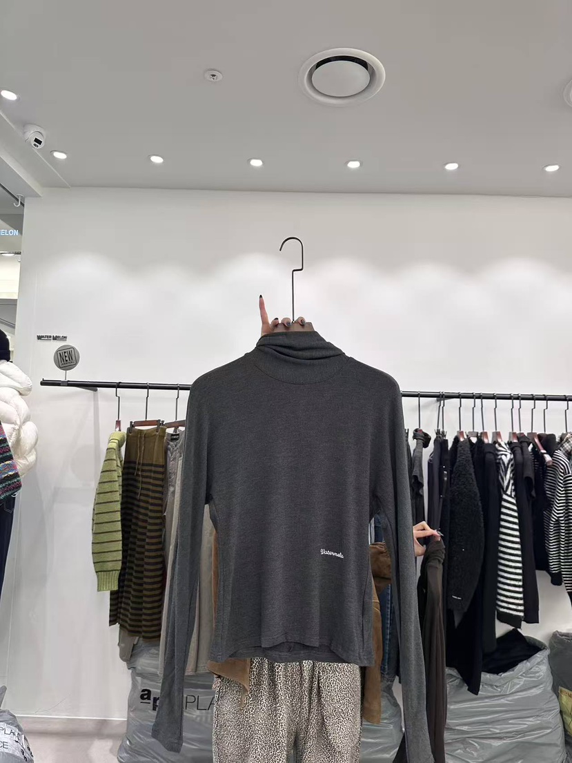 WATERMELON東大門㊣代購女士新品真品25秋冬時尚長袖T恤圍巾WATER MELON長袖T恤圖色3墨色