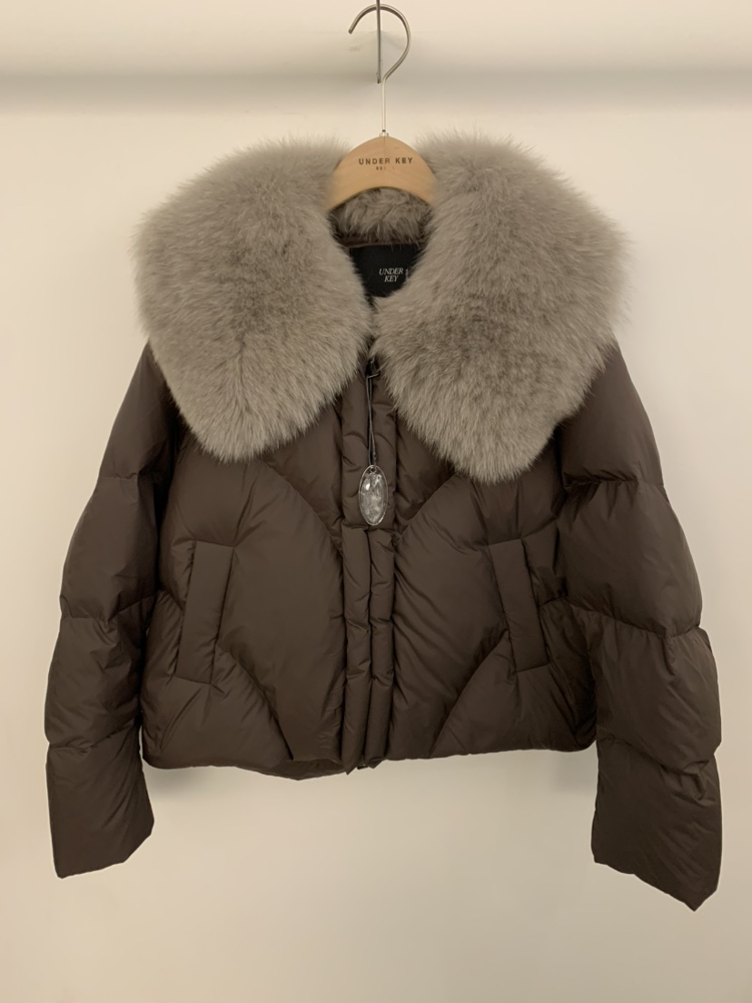 UNDER KEY韓國直郵㊣女士新款人氣時尚職業短款羽絨服狐貍UNDER KEY短款羽絨服圖色3