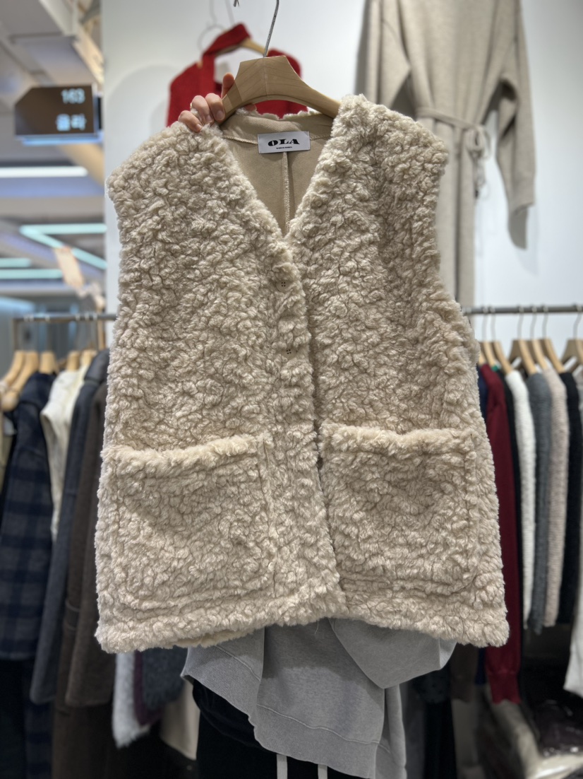 OLA韓國代購㊣女士新款25秋冬人氣熱賣職業真品休閑推薦馬甲mellor/OLA馬甲圖色2