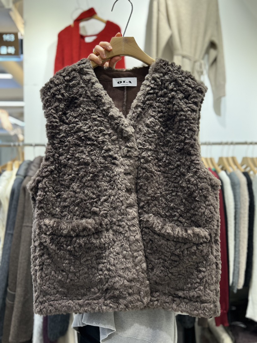 OLA韓國代購㊣女士新款25秋冬人氣熱賣職業真品休閑推薦馬甲mellor/OLA馬甲圖色4