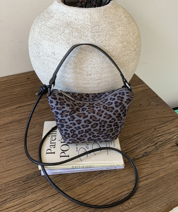 POSH BLUE韓國直郵㊣女裝新款推薦職業真品單肩斜跨包豹紋POSH BLUE單肩/斜跨包圖色1