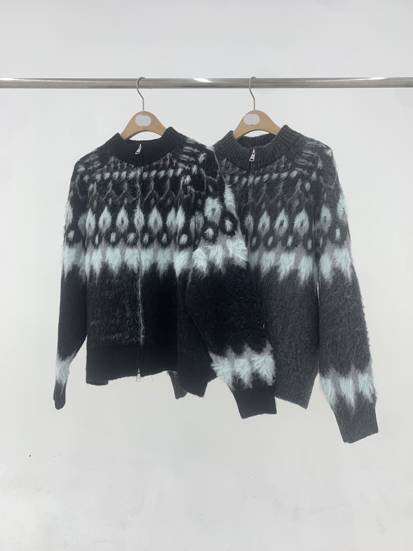 KSUBI東大門㊣實拍女士新品推薦熱賣時尚真品針織衫馬海毛拉鏈KSUBI針織衫