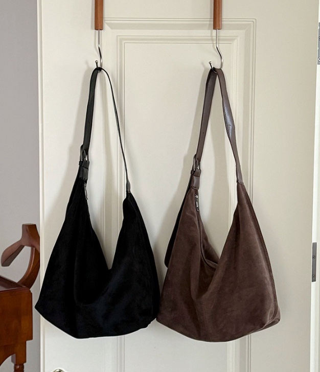 POSH BLUE韓國代購㊣女裝新款25秋冬推薦熱賣單肩斜跨包麂皮POSH BLUE單肩/斜跨包